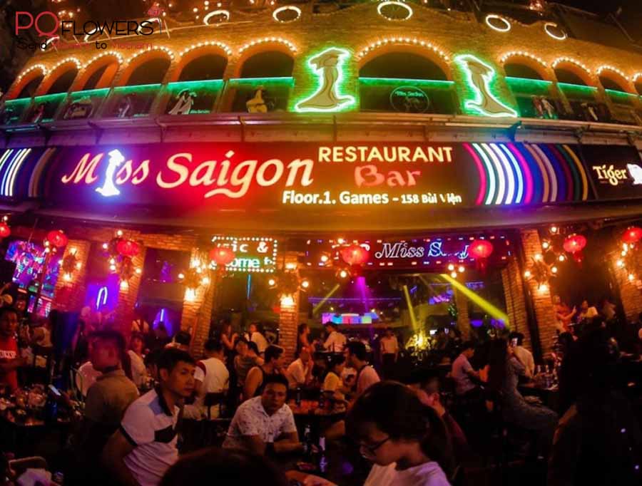 saigon nightlife - bui vien-vietnam-110421-031